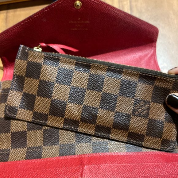 LOUIS VUITTON JOSEPHINE WALLET - Picture 4 of 4